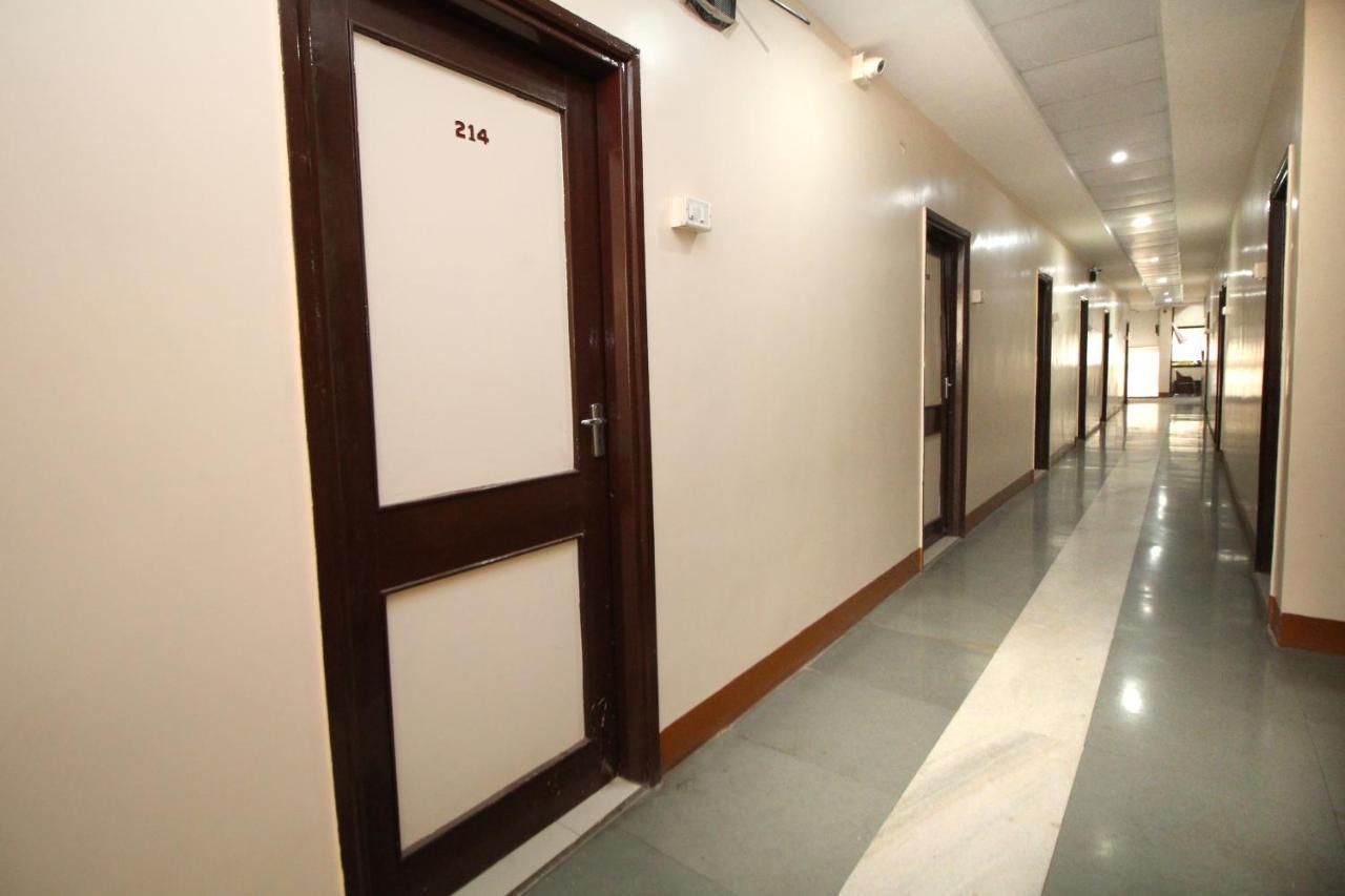 Hotel Gomatgiri Aurangābād Exterior foto